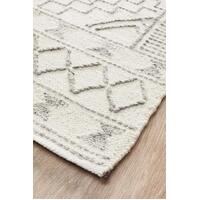 Hudson 802 Ivory Floor Area Rugs - Online