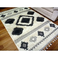 Luxurious Short Pile Shag Inspired White Tribal Fringed Floor Rug